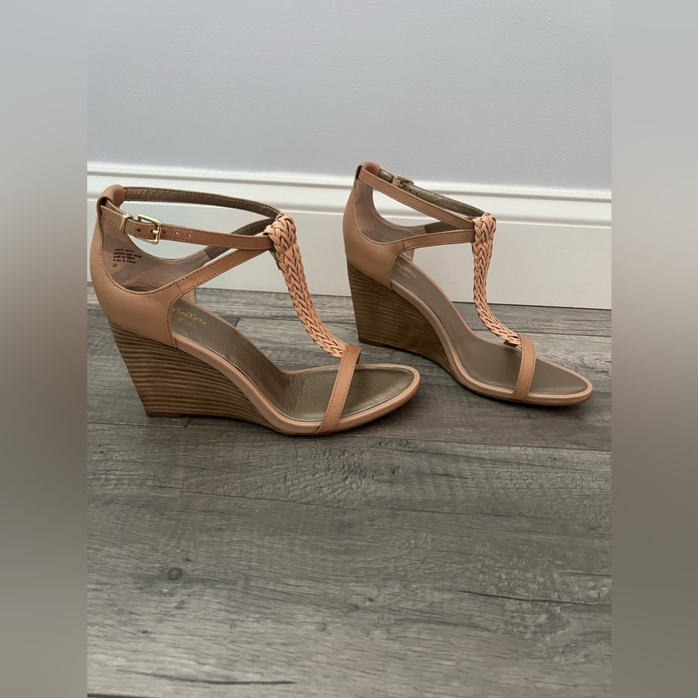 Seychelles Wedges. Never worn. Size 10